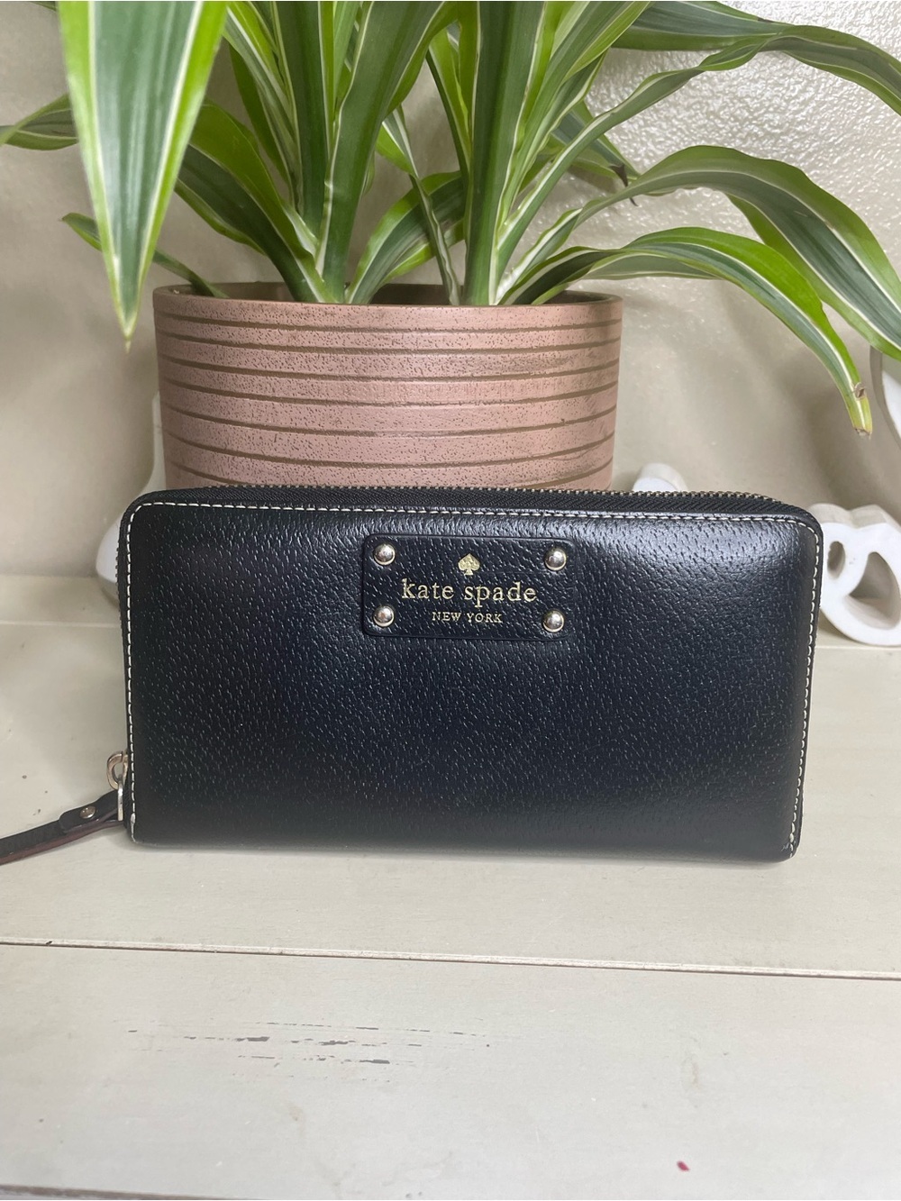 kate spade Black Pebbled Leather Zip Wallet with Gold Logo